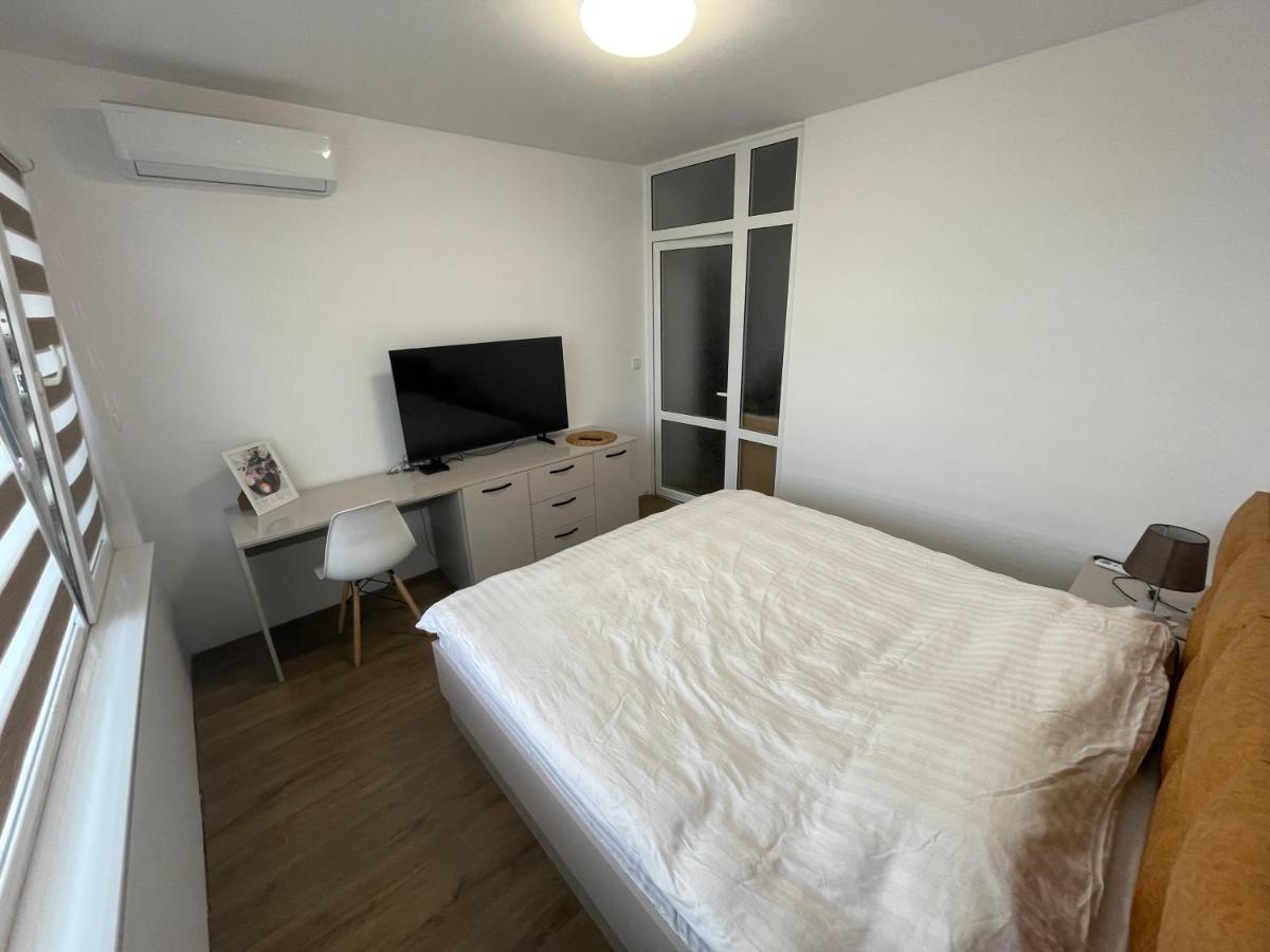 Dety'S Apartment Burgas Екстер'єр фото