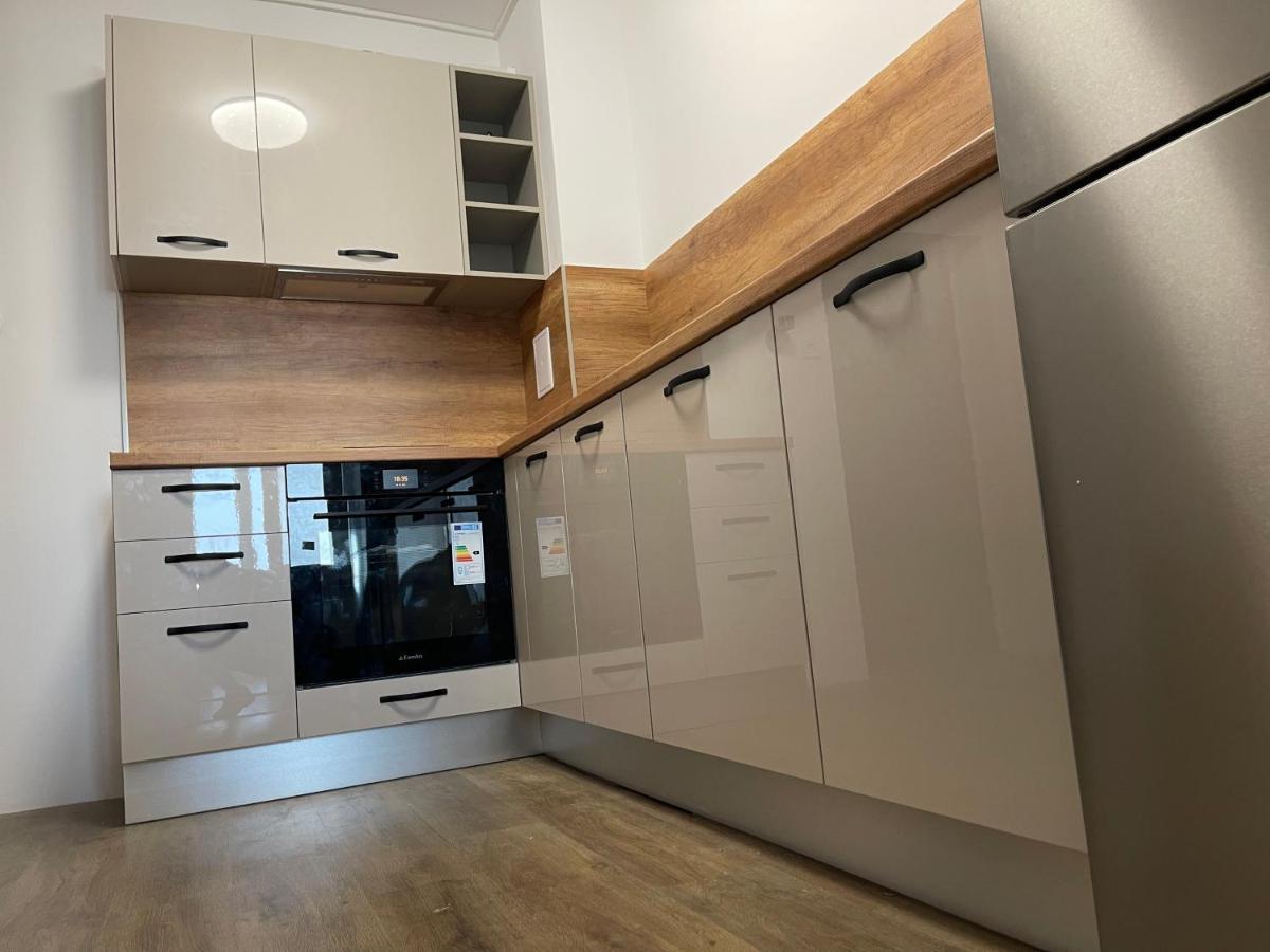 Dety'S Apartment Burgas Екстер'єр фото
