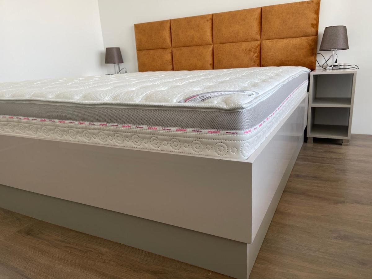 Dety'S Apartment Burgas Екстер'єр фото